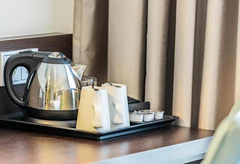 اتاق استاندارد برای معلولان, Premier Inn Hamburg City Klostertor