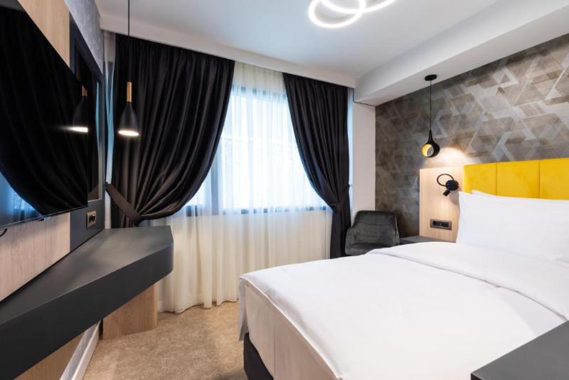 اتاق استاندارد یک نفره, Ramada By Wyndham Slatina Parc