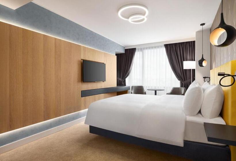 سوئیت با تخت بزرگ, Ramada By Wyndham Slatina Parc