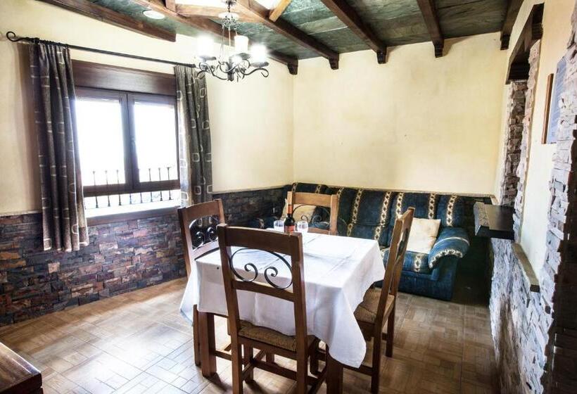 سوئیت با وان آب گرم, Alojamientos Rurales Benarum Con Spa