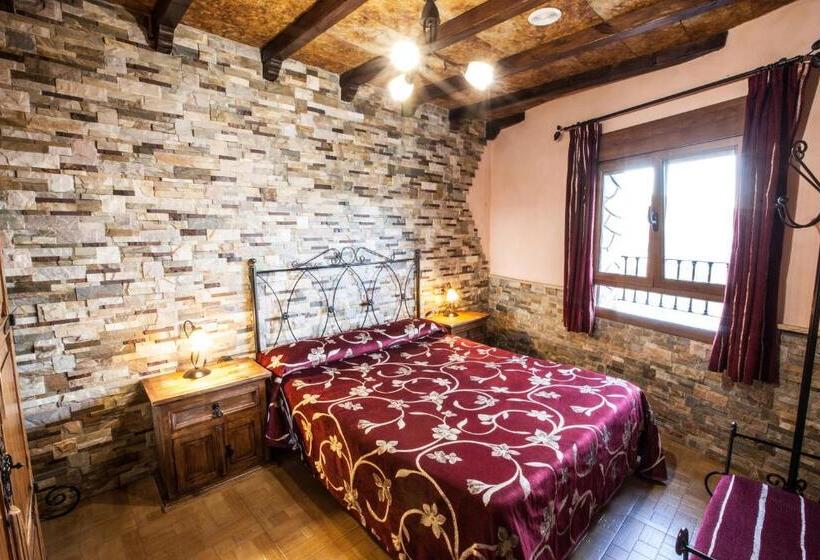 سوئیت با وان آب گرم, Alojamientos Rurales Benarum Con Spa