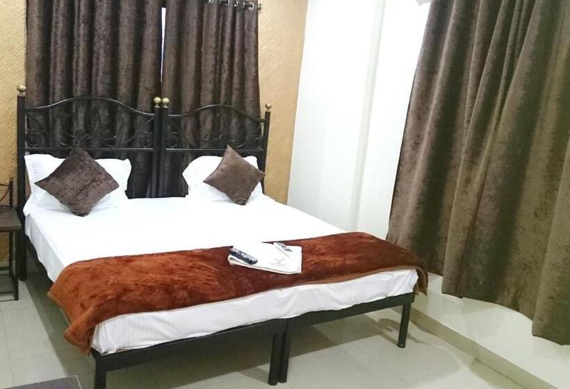 اتاق سوپریور, Preetam Aurangabad