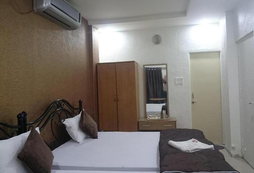 اتاق سوپریور, Preetam Aurangabad