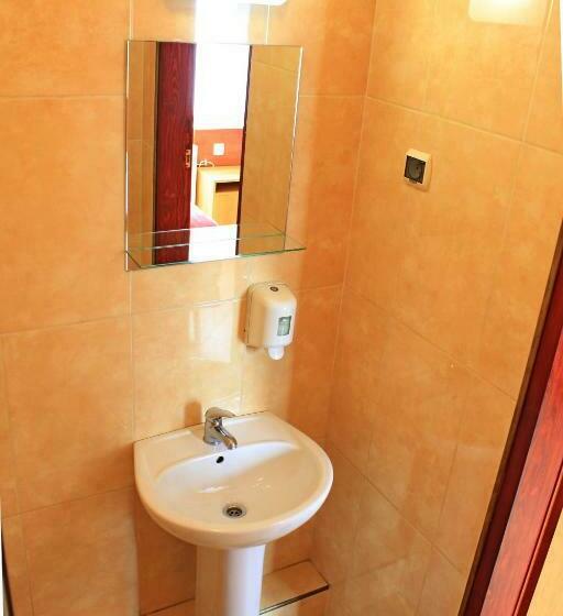 اتاق استاندارد, City Hostel