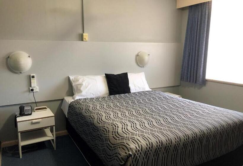 اتاق لوکس, Flinders Motel