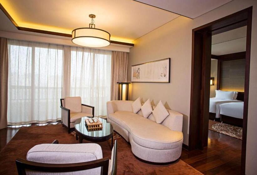 سوئیت رویال, Angsana Xian Lintong