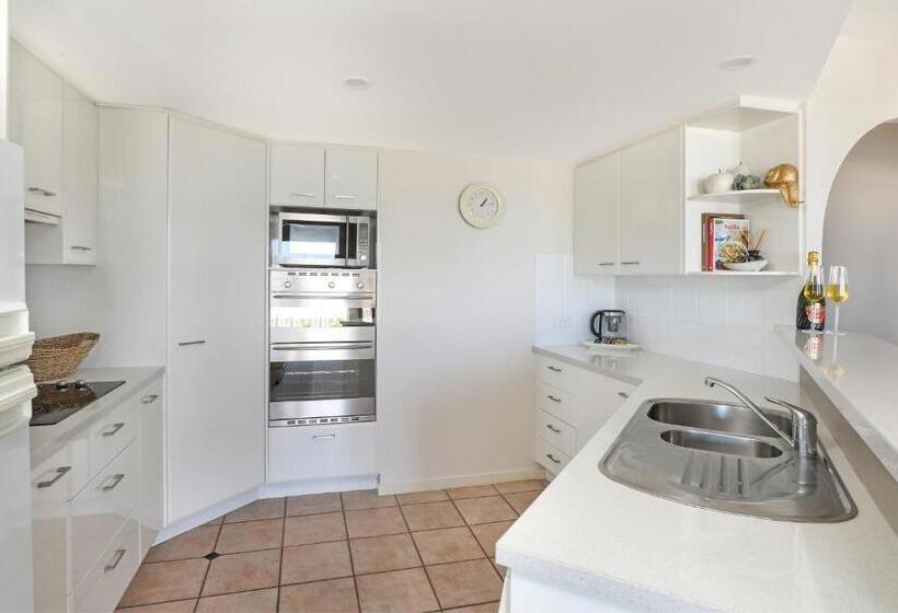 آپارتمان 1 خوابه با چشم‌انداز دریا, Beachside Resort Kawana Waters