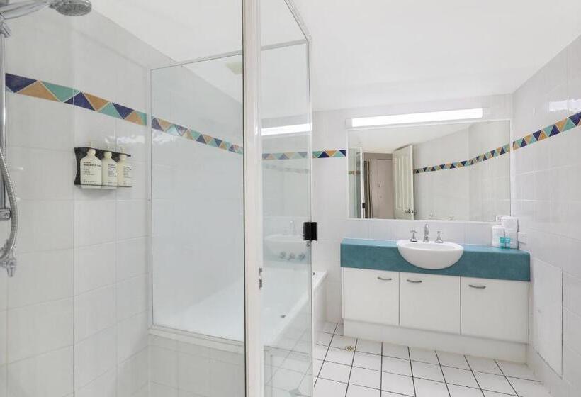 آپارتمان 3 خوابه با چشم‌انداز دریا, Beachside Resort Kawana Waters