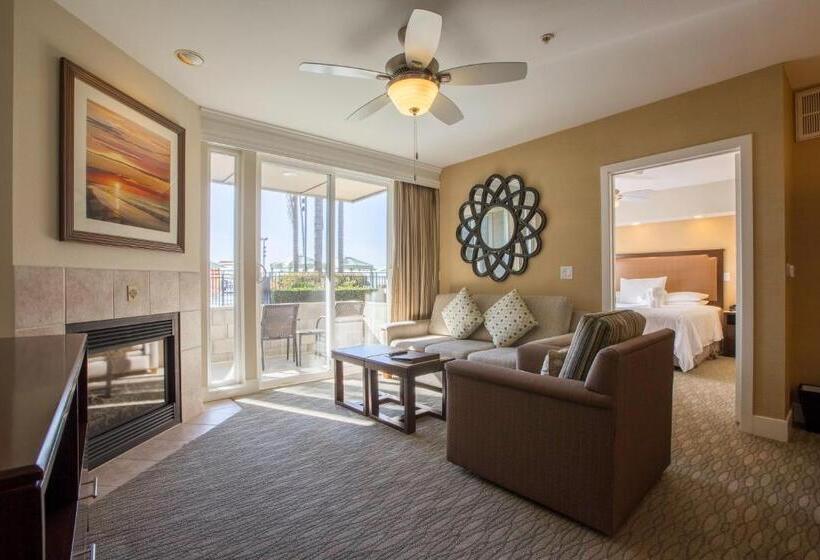 سوییت با چشم‌انداز باغ, Carlsbad Seapointe Resort