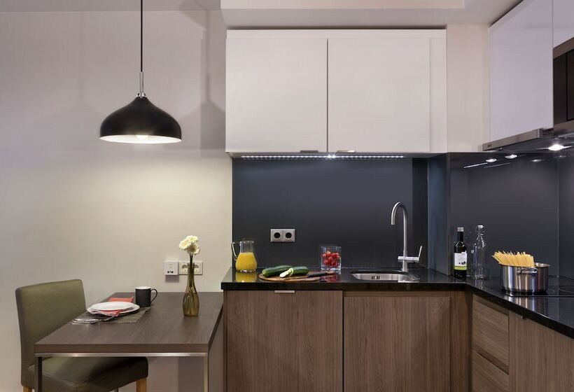 استودیوی لوکس, Citadines Michel Hamburg