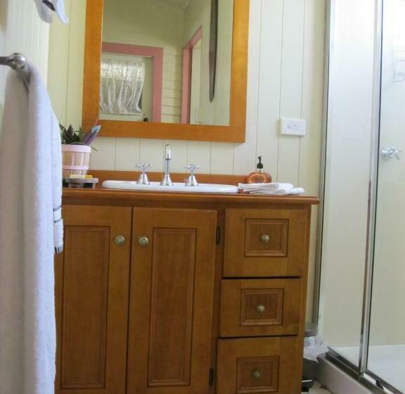 اتاق استاندارد با تخت دو نفره بزرگ, Classique Bed & Breakfast