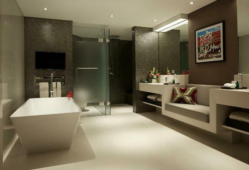 سوئیت پریمیوم با چشم‌انداز دریا, Double   Six, Luxury Hotel   Seminyak