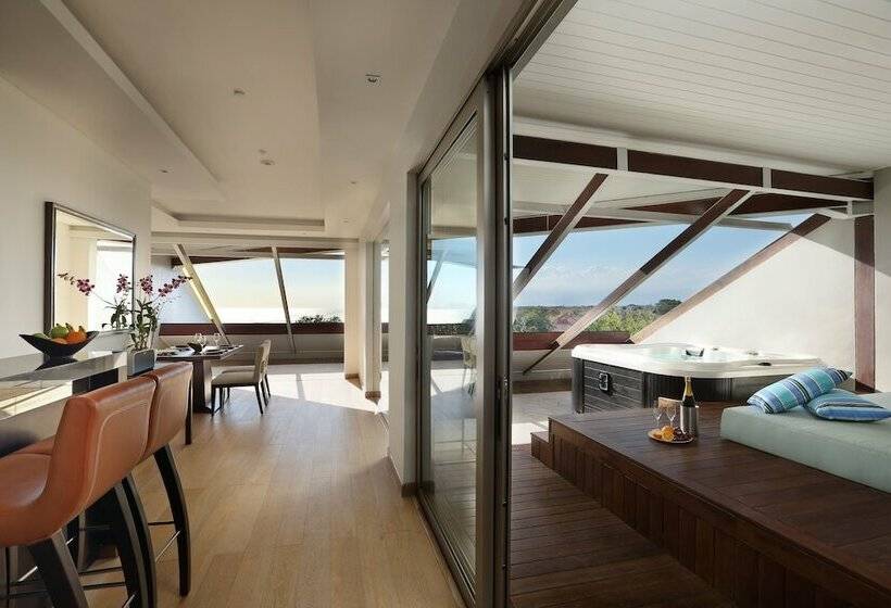 , Double   Six, Luxury Hotel   Seminyak