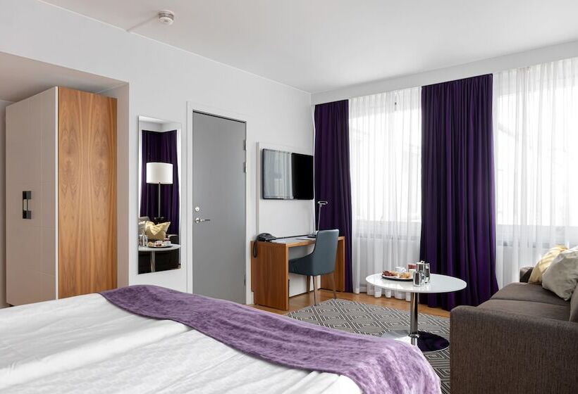 اتاق خانوادگی, Elite Stadshotellet Eskilstuna
