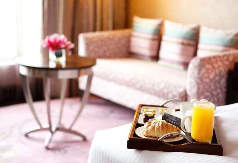 سوییت, Hilton Batumi