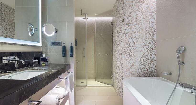 سوییت, Hilton Batumi