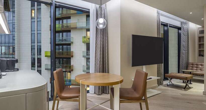 سوییت, Hilton Batumi