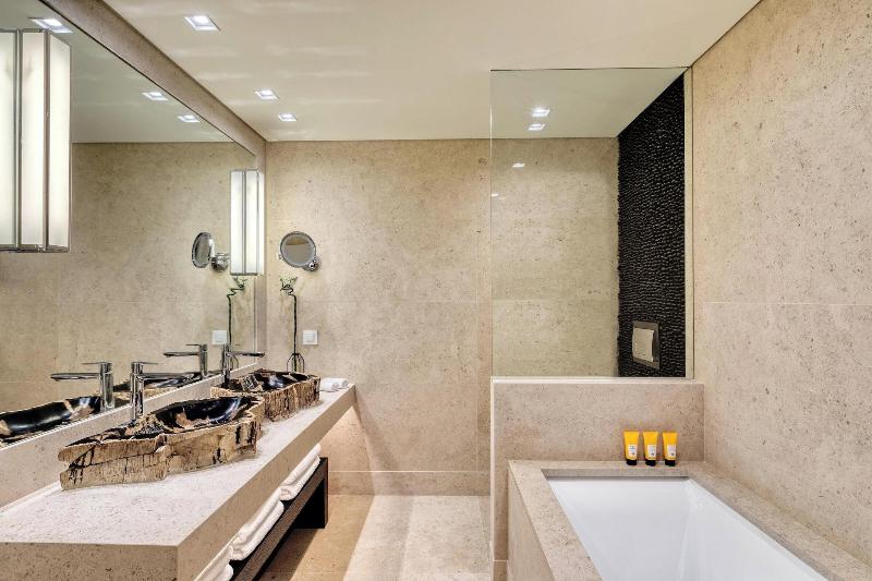 سوییت, Holiday Inn Express & Suites Houston Northwest Brookhollow, An Ihg