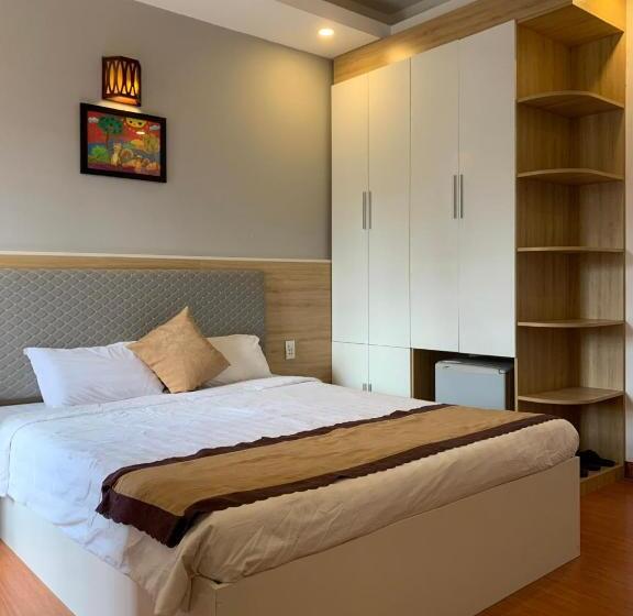 اتاق استاندارد با چشم‌انداز استخر, Hong Thien 1