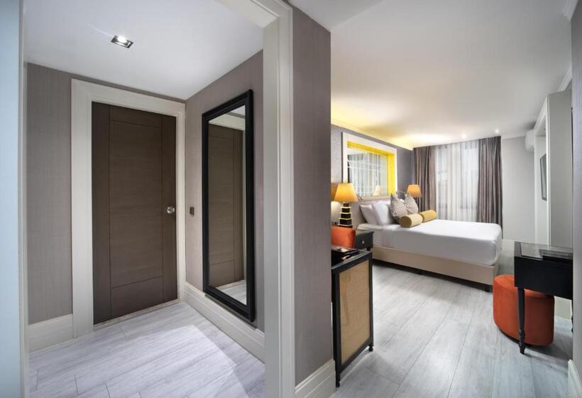 Standard Room King Size Bed, Mercure Istanbul Bomonti