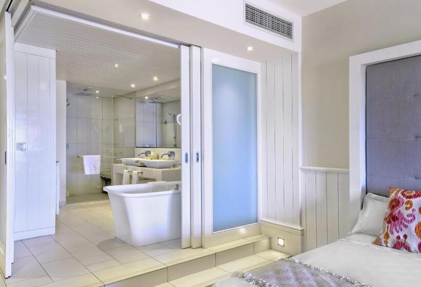 اتاق پریمیوم با چشم‌انداز باغ, Radisson Blu Azuri Resort & Spa