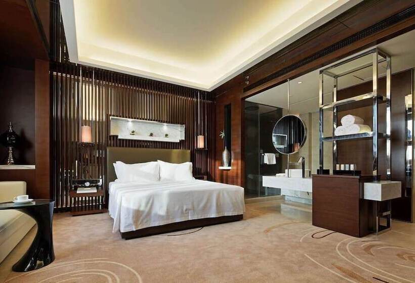 Deluxe Suite, Ramada Changzhou North