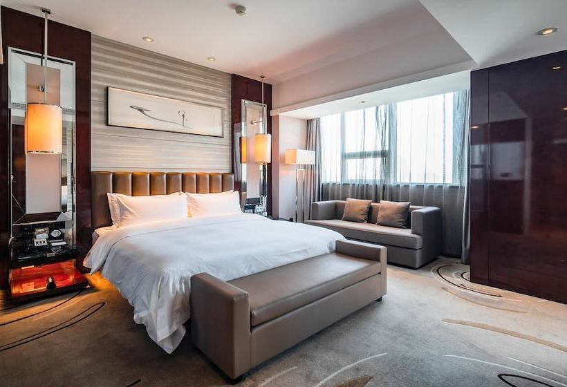 Deluxe Suite, Ramada Changzhou North