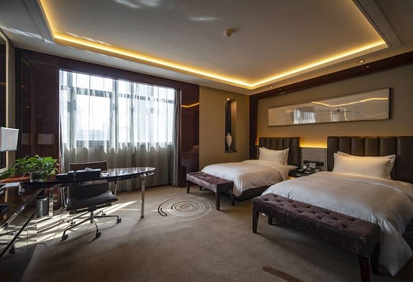 Deluxe Room, Ramada Changzhou North