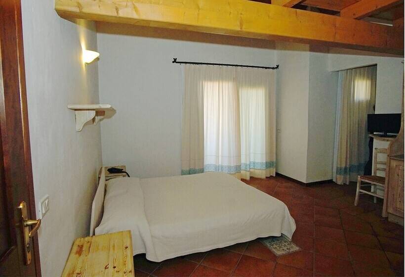 استودیوی استاندارد, Residence Liscia Eldi