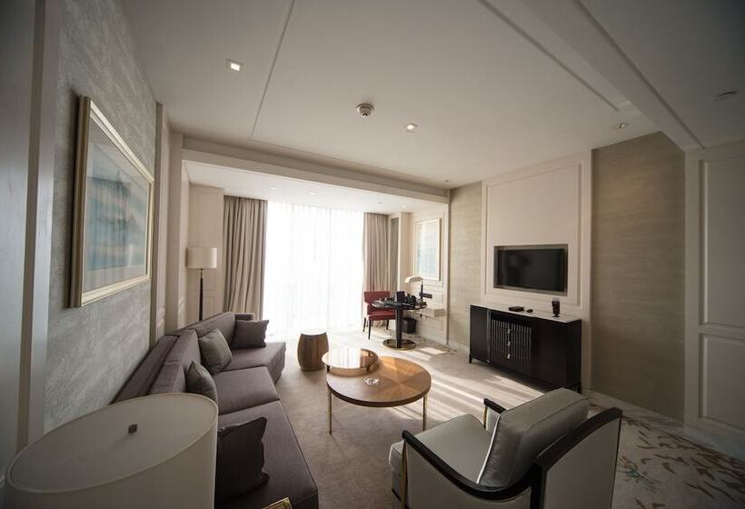 سوئیت کلاب, Sheraton Qingdao Licang