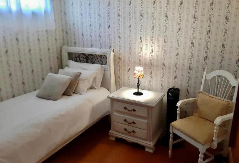 اتاق لوکس سه تخته, Petit Hotel Provence Gramado