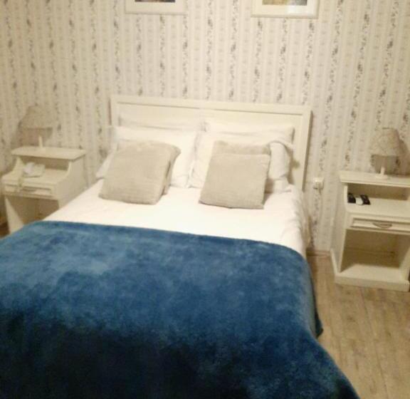 اتاق لوکس چهار تخته, Petit Hotel Provence Gramado