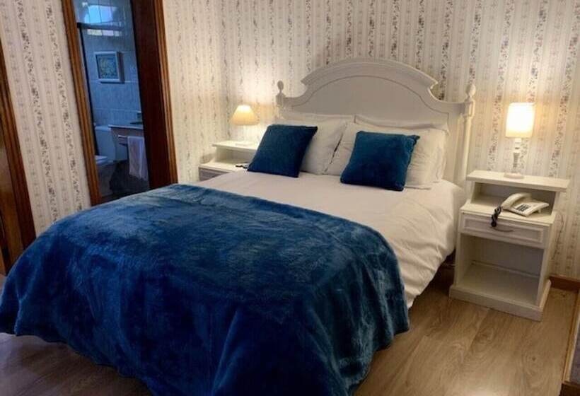 اتاق لوکس سه تخته, Petit Hotel Provence Gramado
