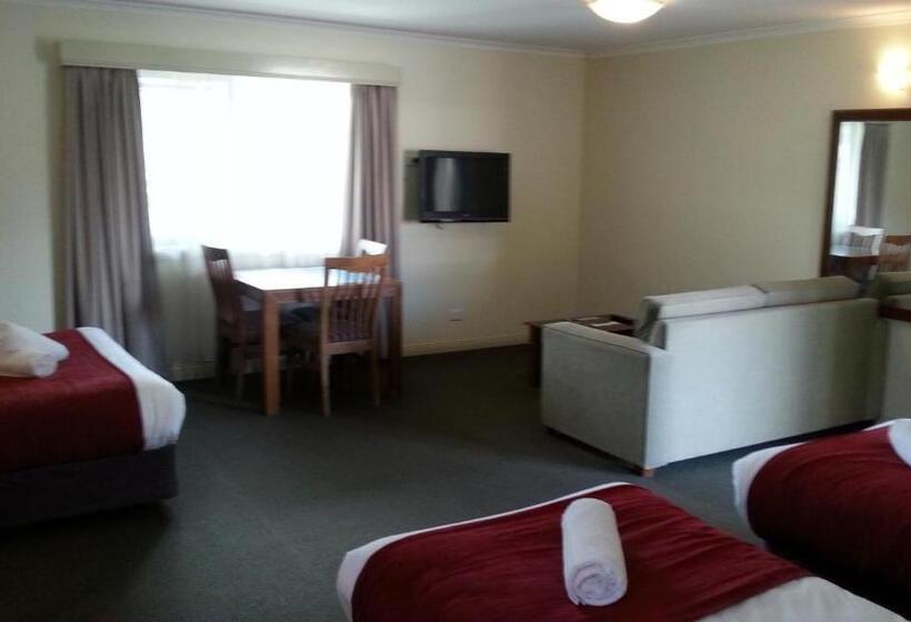 Deluxe Family Room, Armidale Pines Motel