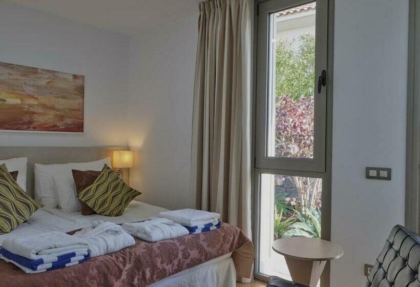 ویلای یک اتاق خوابه با استخر شنا, Coral Villas La Quinta
