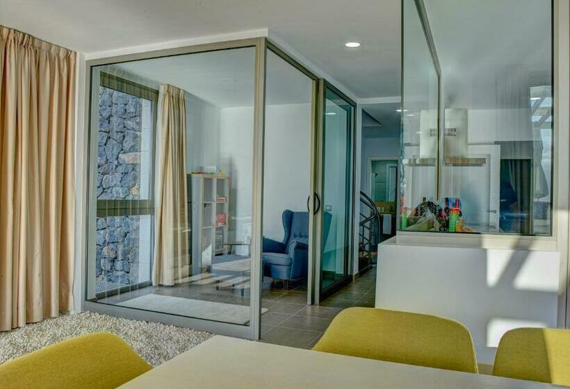 ویلای یک اتاق خوابه با استخر شنا, Coral Villas La Quinta