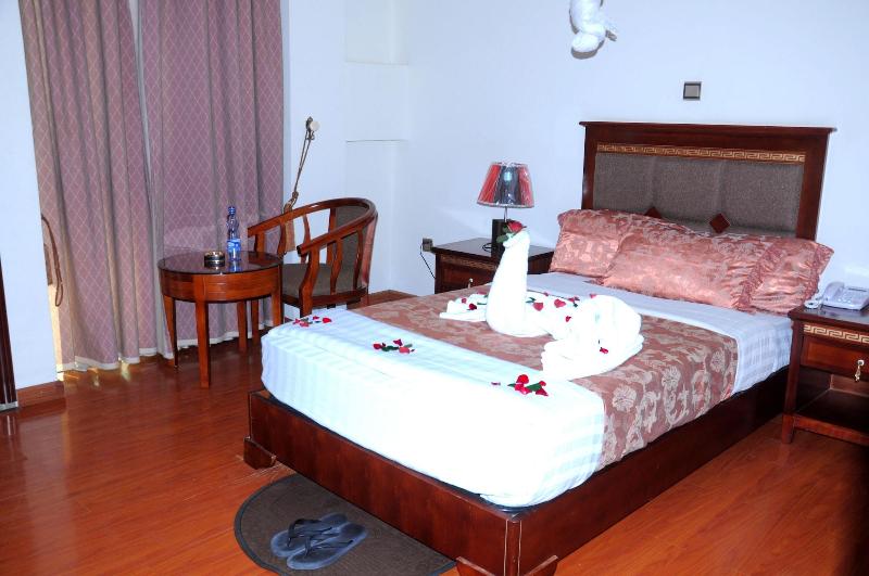 اتاق استاندارد یک نفره, Addis Amba