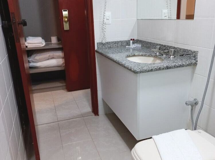 Quarto Deluxe Individual, Biazi Plaza