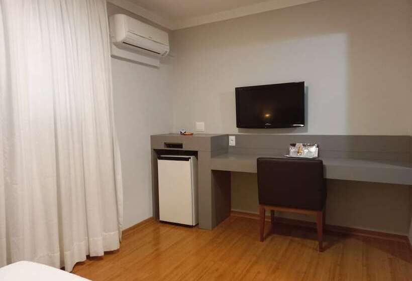 Quarto Deluxe Individual, Biazi Plaza