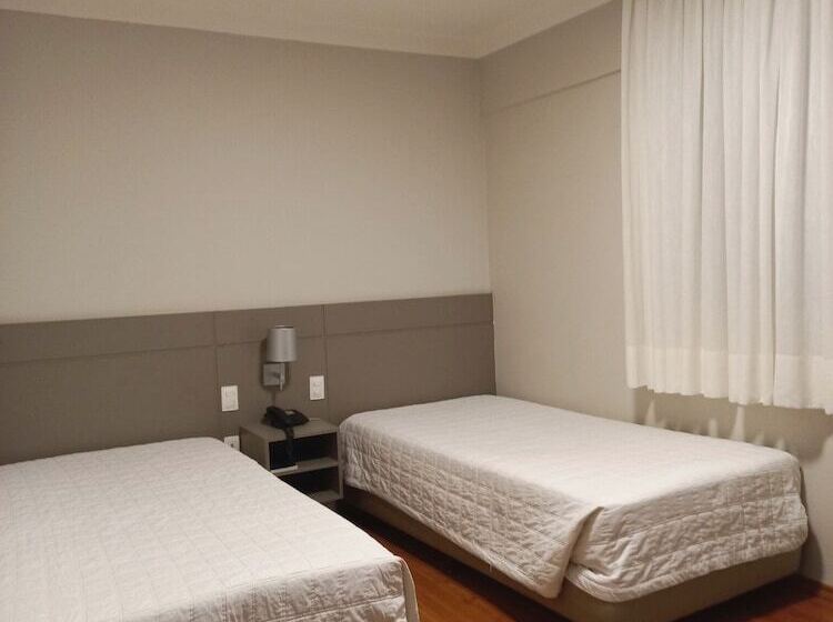 Quarto deluxe, Biazi Plaza