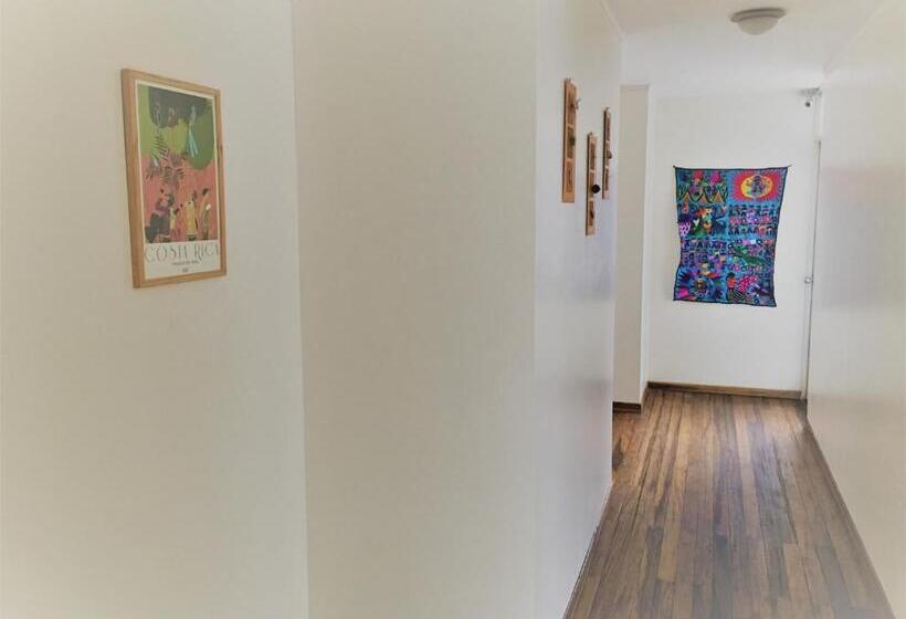اتاق استاندارد با سرویس بهداشتی مشترک, Costa Rica Guesthouse