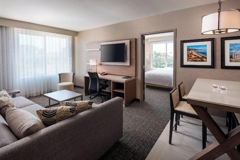 سوئیت با تخت بزرگ, Courtyard By Marriott Irvine Spectrum