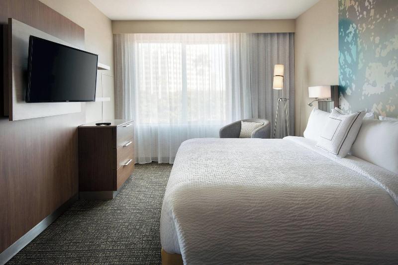 سوئیت با تخت بزرگ, Courtyard By Marriott Irvine Spectrum
