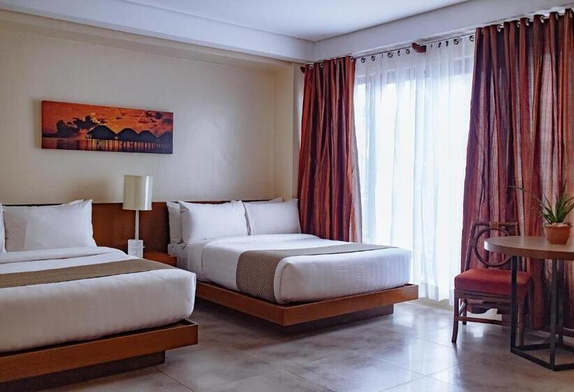 اتاق اجرایی, Crown Regency Beach Resort
