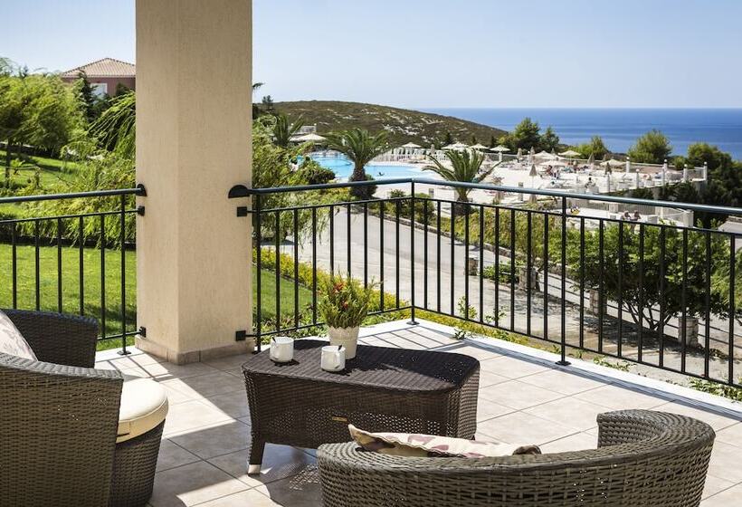 سوئیت کلاسیک, Dionysos Village Resort