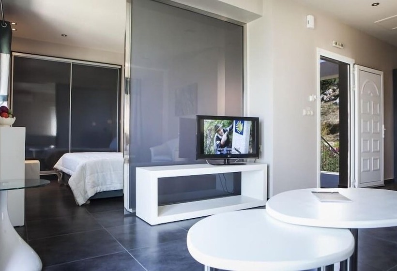 Deluxe Suite Sea View, Dionysos Village Resort