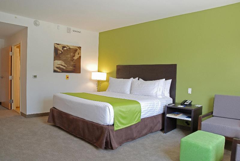 اتاق استاندارد با تخت بزرگ, Holiday Inn Express Managua, An Ihg