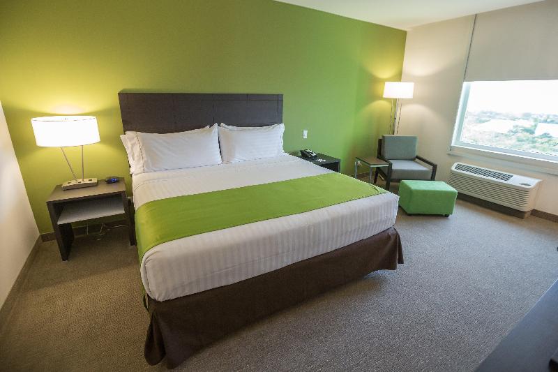 اتاق استاندارد با تخت بزرگ, Holiday Inn Express Managua, An Ihg