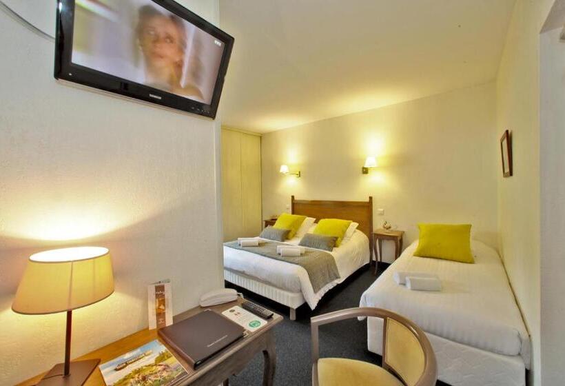اتاق استاندارد سه نفره, Hôtel Le Madrigal