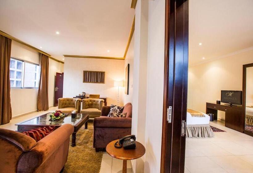 Presidential Suite, Mikhael S